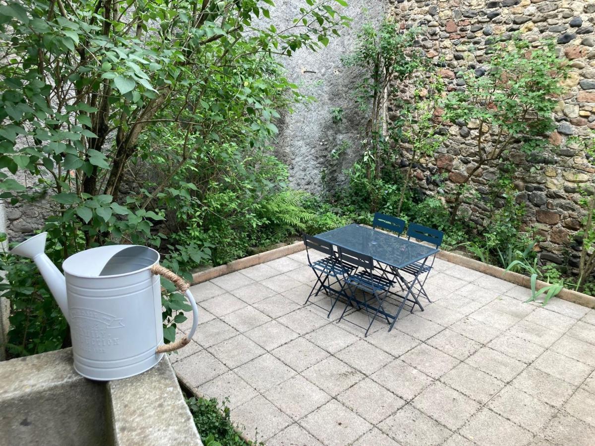 Appartement Au Coeur D'Espalion La Cabane Du Lot Zewnętrze zdjęcie